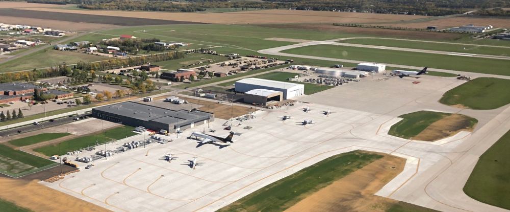 United Airlines FAR Terminal- Hector International Airport