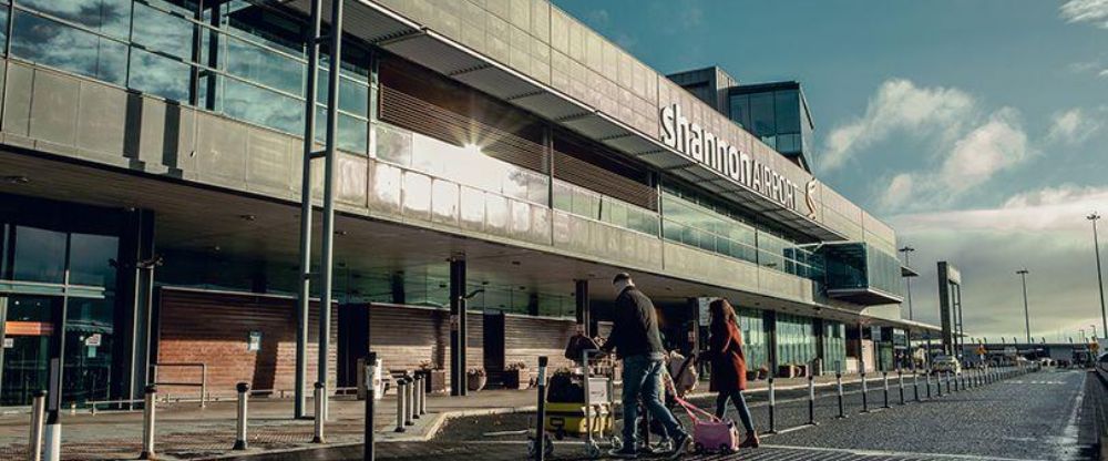United Airlines SNN Terminal – Shannon Airport