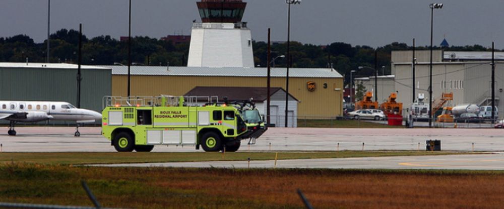 United Airlines SGF Terminal – Springfield-Branson National Airport