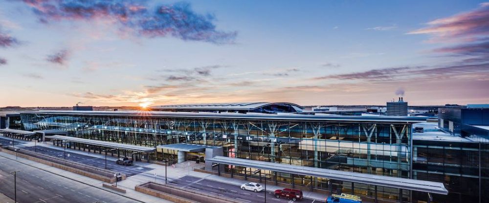United Airlines YYC Terminal – Calgary International Airport