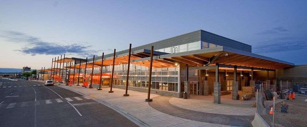 United Airlines FAI Terminal- Fairbanks International Airport