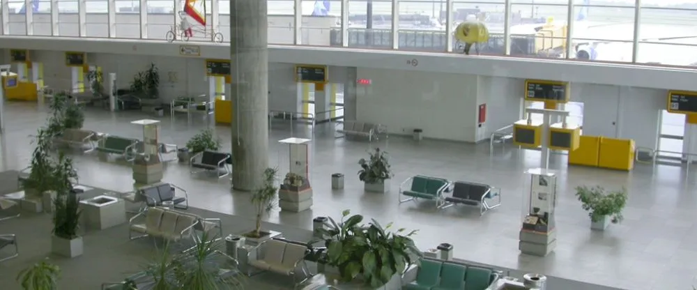 Aerolineas Argentinas Airlines YMX Terminal – Montréal-Mirabel International Airport